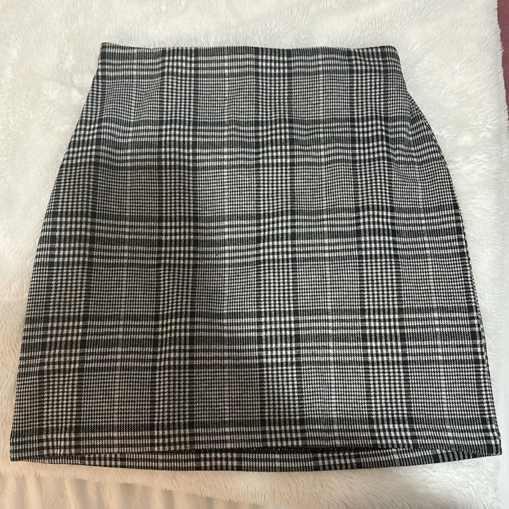 H&M Plaid Pencil skirt